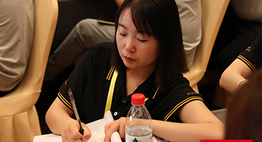 �����L(zh��ng)ʽ�I(l��ng)��(d��o)�����B(y��ng)�ދ������̾�ʽ�I(l��ng)��(d��o)�������x�܂�(g��)�w���ɾ͈F(tu��n)�(du��) ����λ���Ќ���������ýM��������