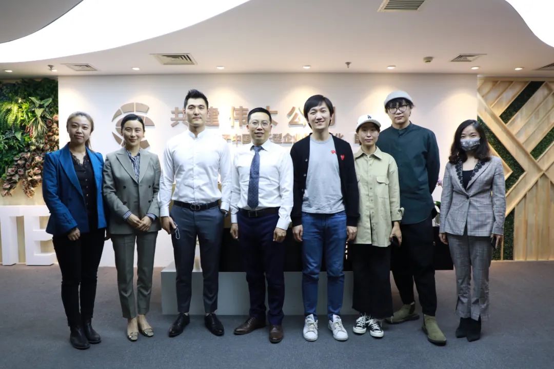 ̽�عə༤��x����I(y��)�l(f��)չ����������Ӣ�����ڡ�˽��ɳ�����A�M�չ�