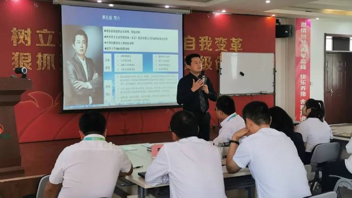 ����Ӣ�������r(n��ng)�I(y��)�a(ch��n)�I(y��)�����^��I(y��)-���r(n��ng)���F�_չOKR��ԃ����(zh��n)��(n��i)Ӗ(x��n)